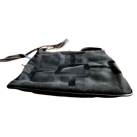 NINE WEST -BLACK CROSSBODY BAG2 Zip Pockets outside & 1 Inside. - Picture 5 of 10